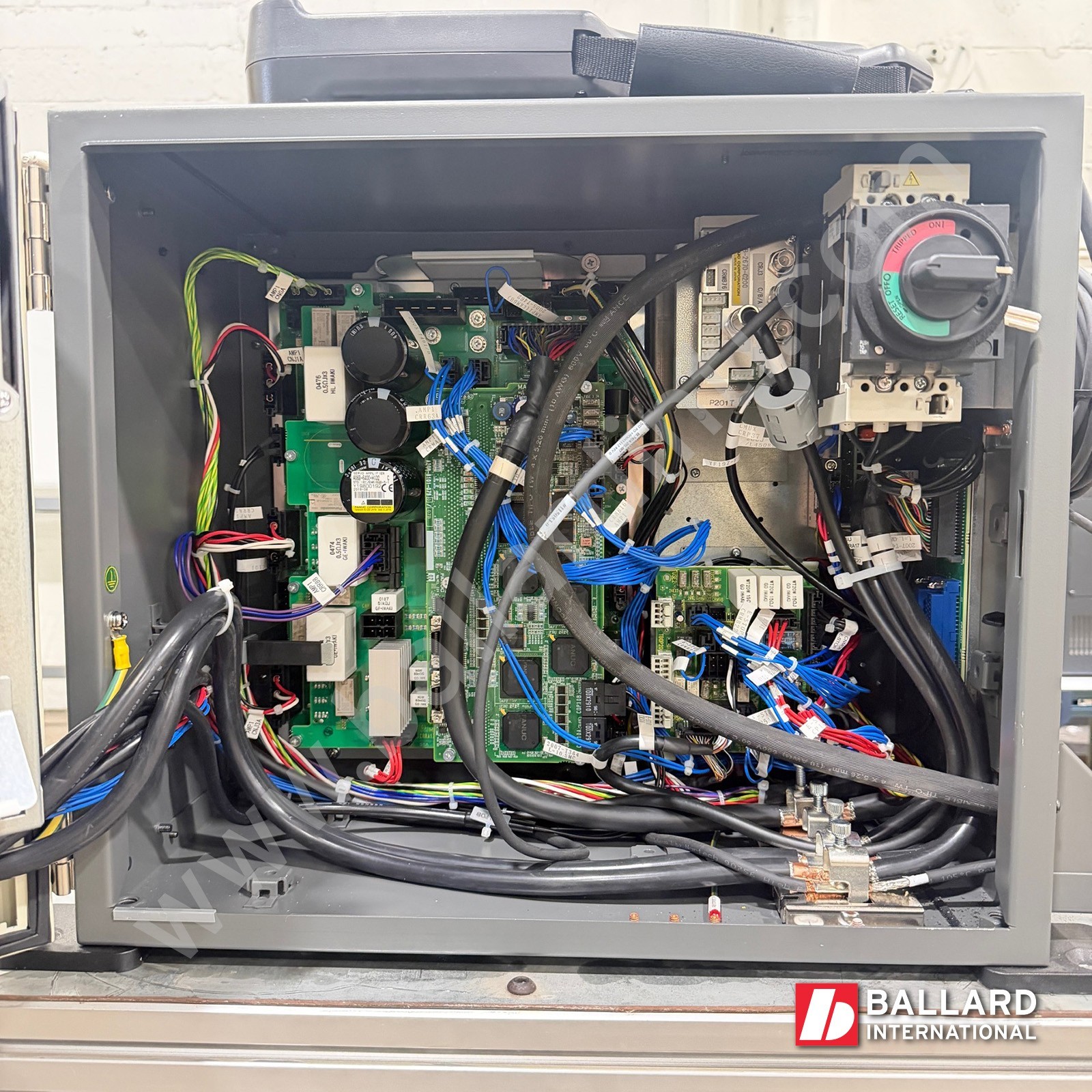 FANUC M-20iA/35M Robot System w/ R30iB Mate Plus – ZERO HOURS! – F241307