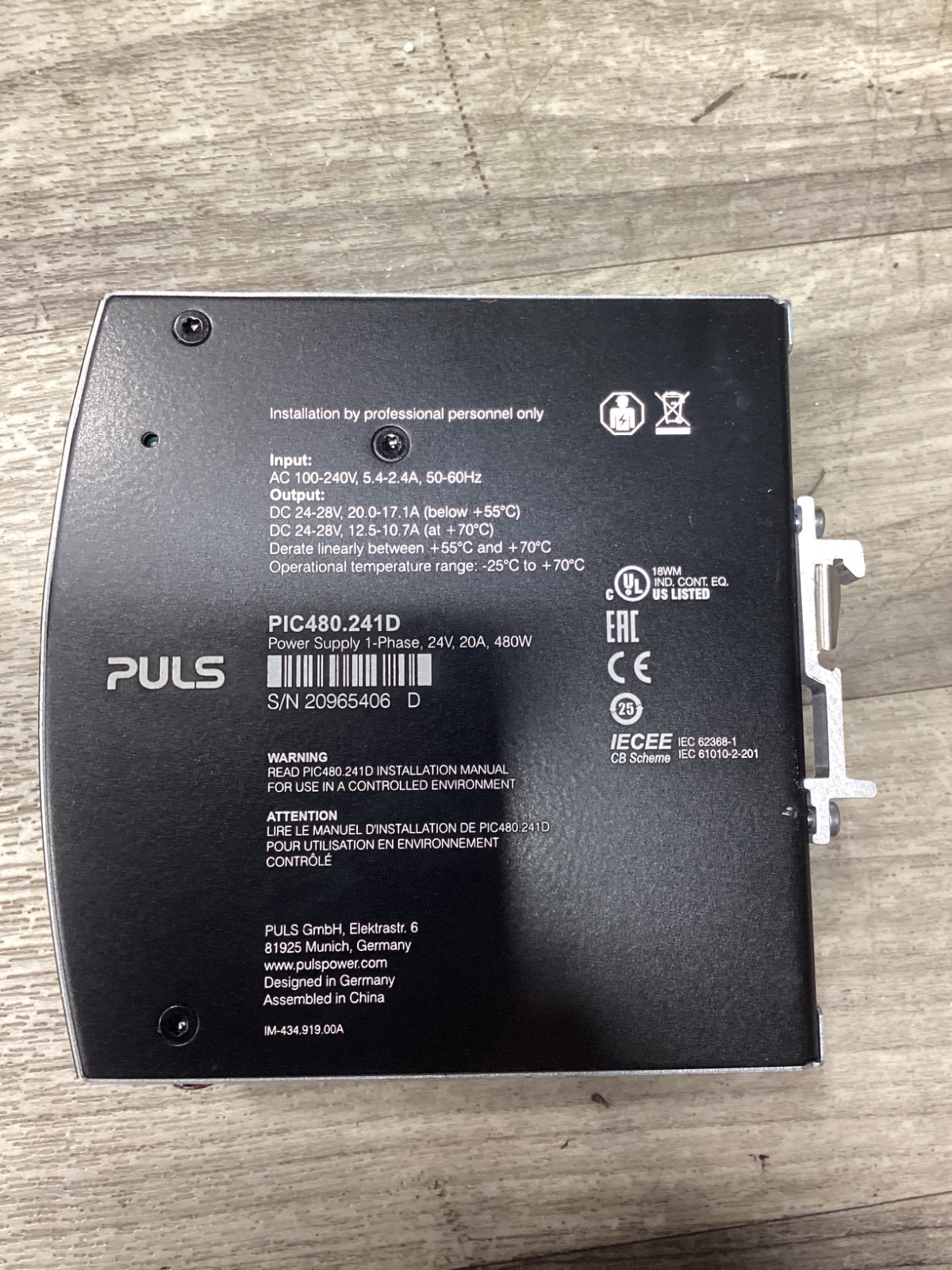 ONE USED PULS PIC240.241D POWER SUPPLY #102D80PR5