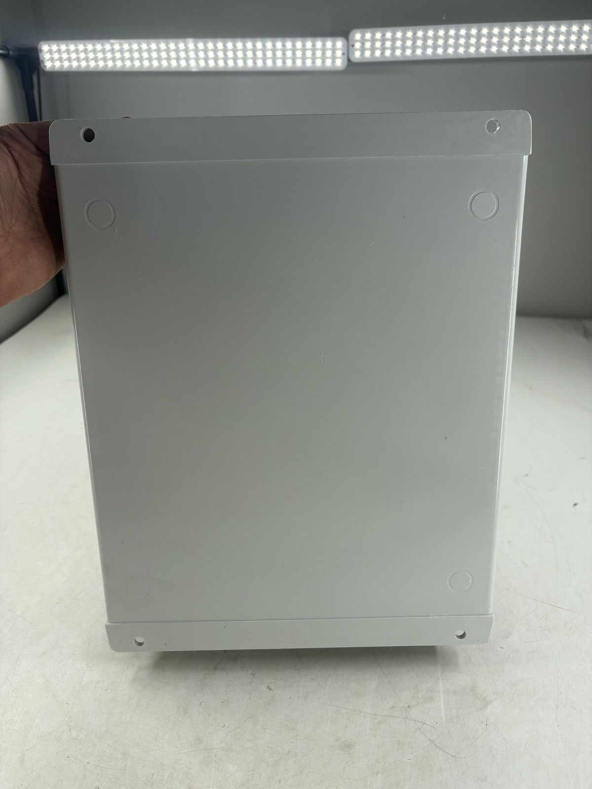 L-com NB141207-10F Outdoor Enclosure 8 Outlet 120VAC Fan Vent Gray Wall Mount