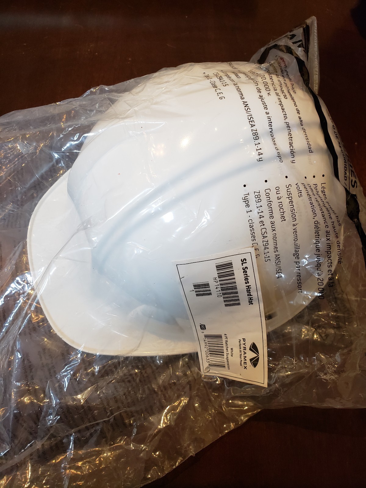 SL Series Hard Hat (White) 4 PT Ratcheting Suspension PYRAMEX
