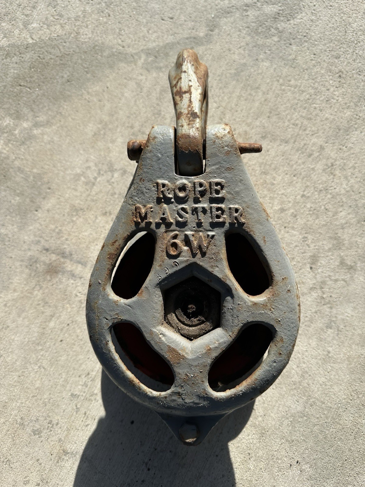 Vintage rare Rope Master 6W Industrial Mine Lifting Pulley Block Gray/Red Sheave