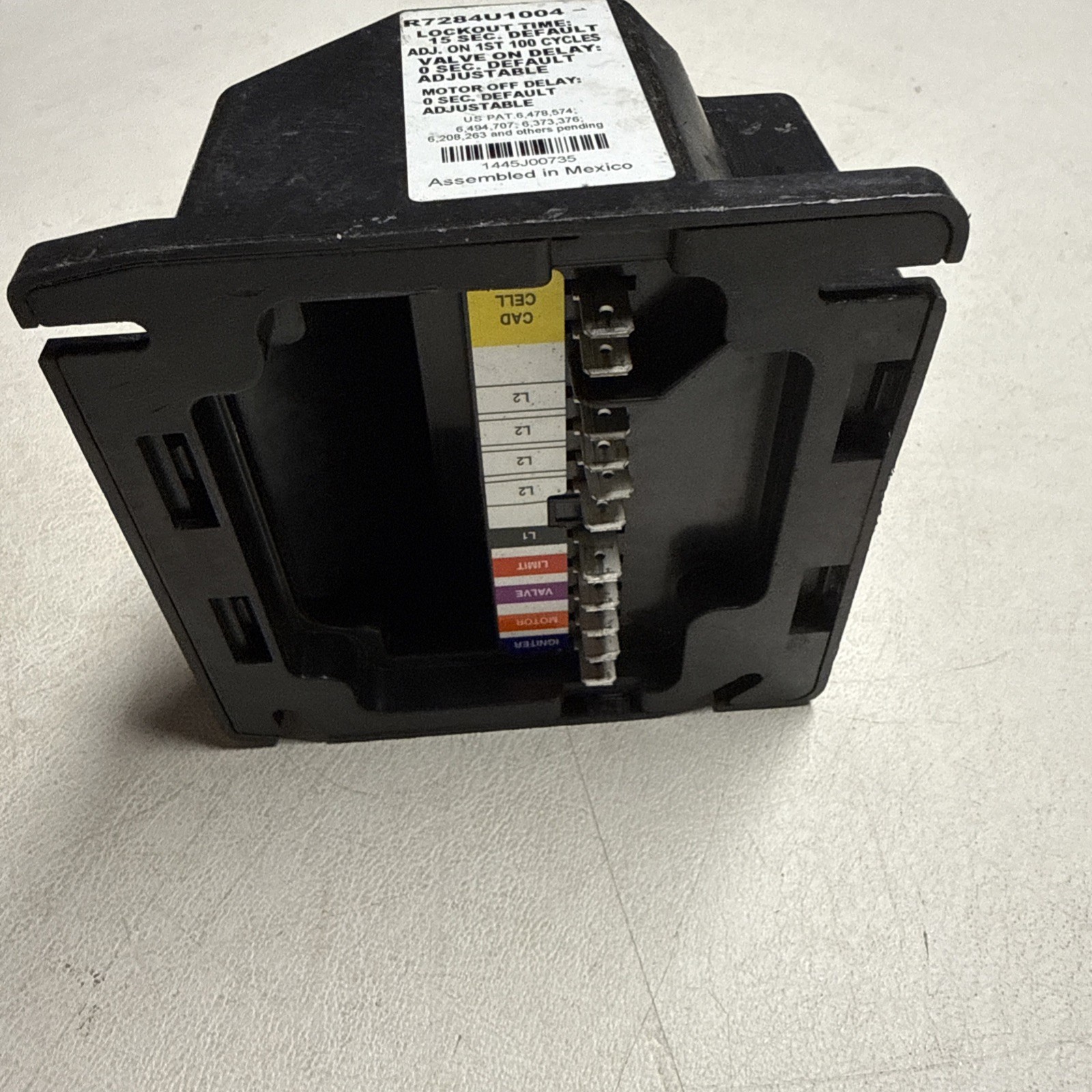 Honeywell R7284 Oil Primary Control System R7284B1024