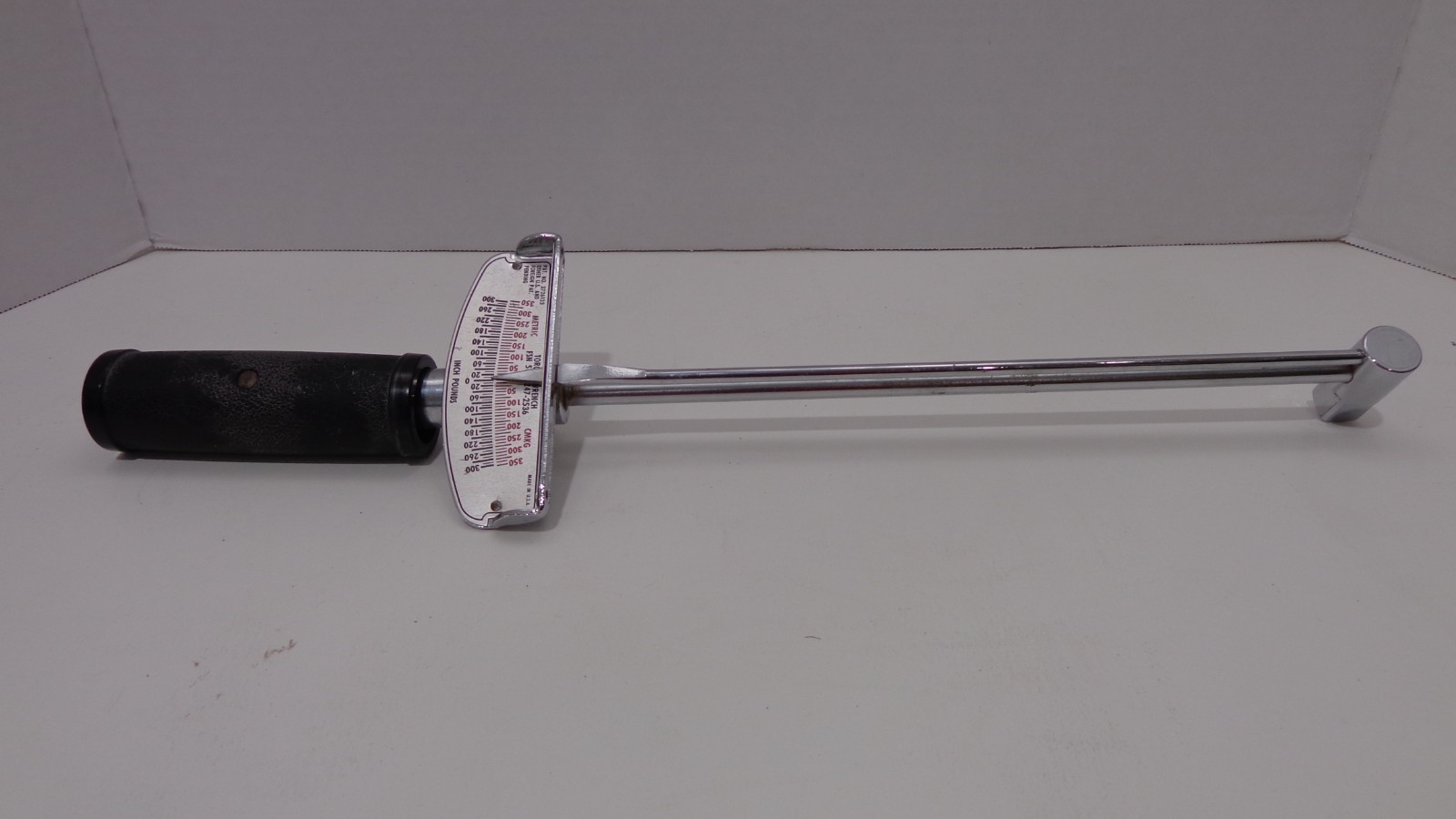 Consolidated Devices 3003BI Flat Beam Torque Wrench 3/8″ Drive 0/300 In/Lbs