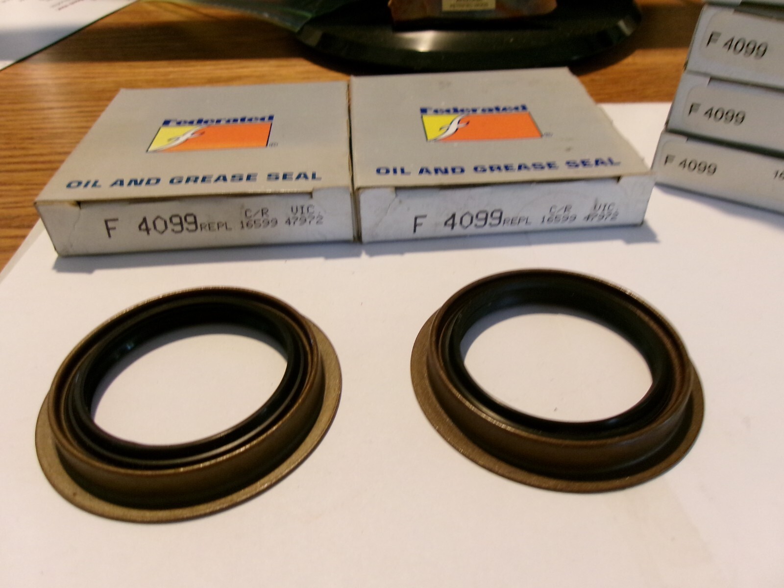 2 (TWO) FEDERATED 4099 OIL SEALS = $11.98 = $5.99 EACH = FREE SHIPPING ~CR 16599