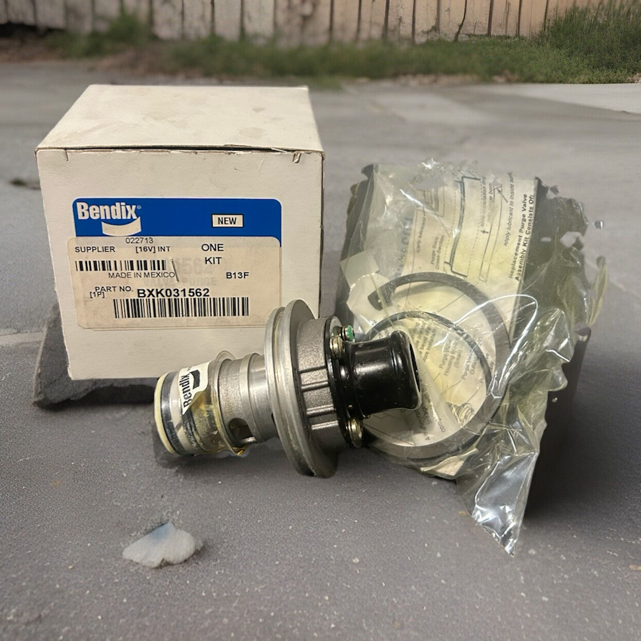 Bendix BXK031562 PURGE VALVE