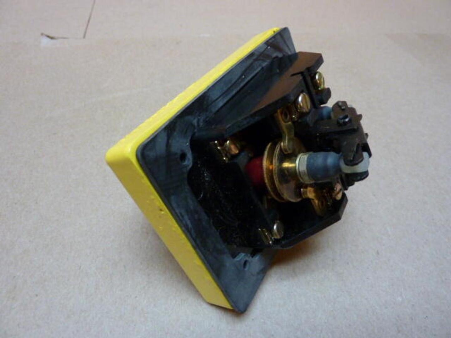 REES Push Button Double Plunger 01968-032 New #32461