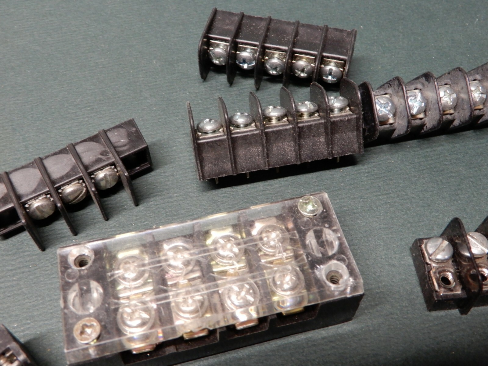 Lot of PCB Mount Terminal Strips and Blocks Shown