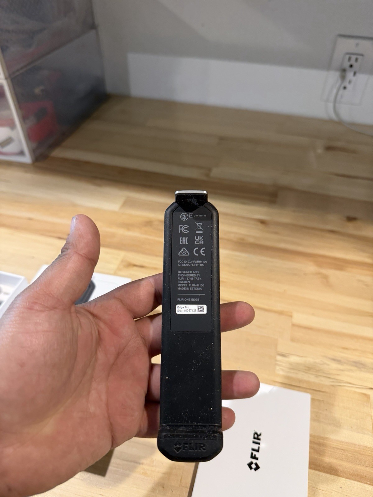 FLIR ONE EDGE PRO THERMAL IMAGING CAMERA 11002-0201 (NEW FACTORY SEALED)