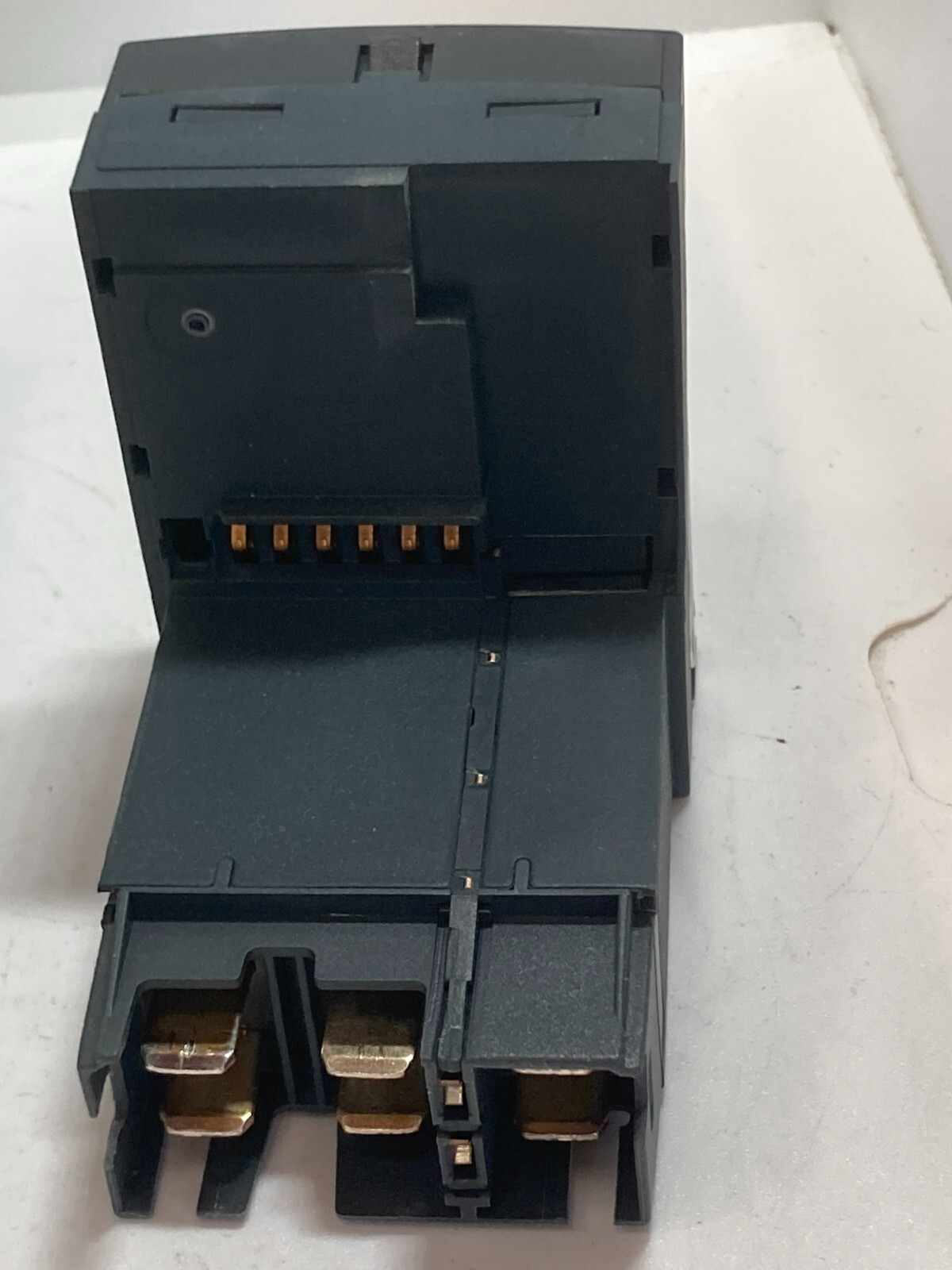 SCHNEIDER LUCA12BL STANDARD CONTROL UNIT CL10 3 PHASE 3-12A 24VDC NIB