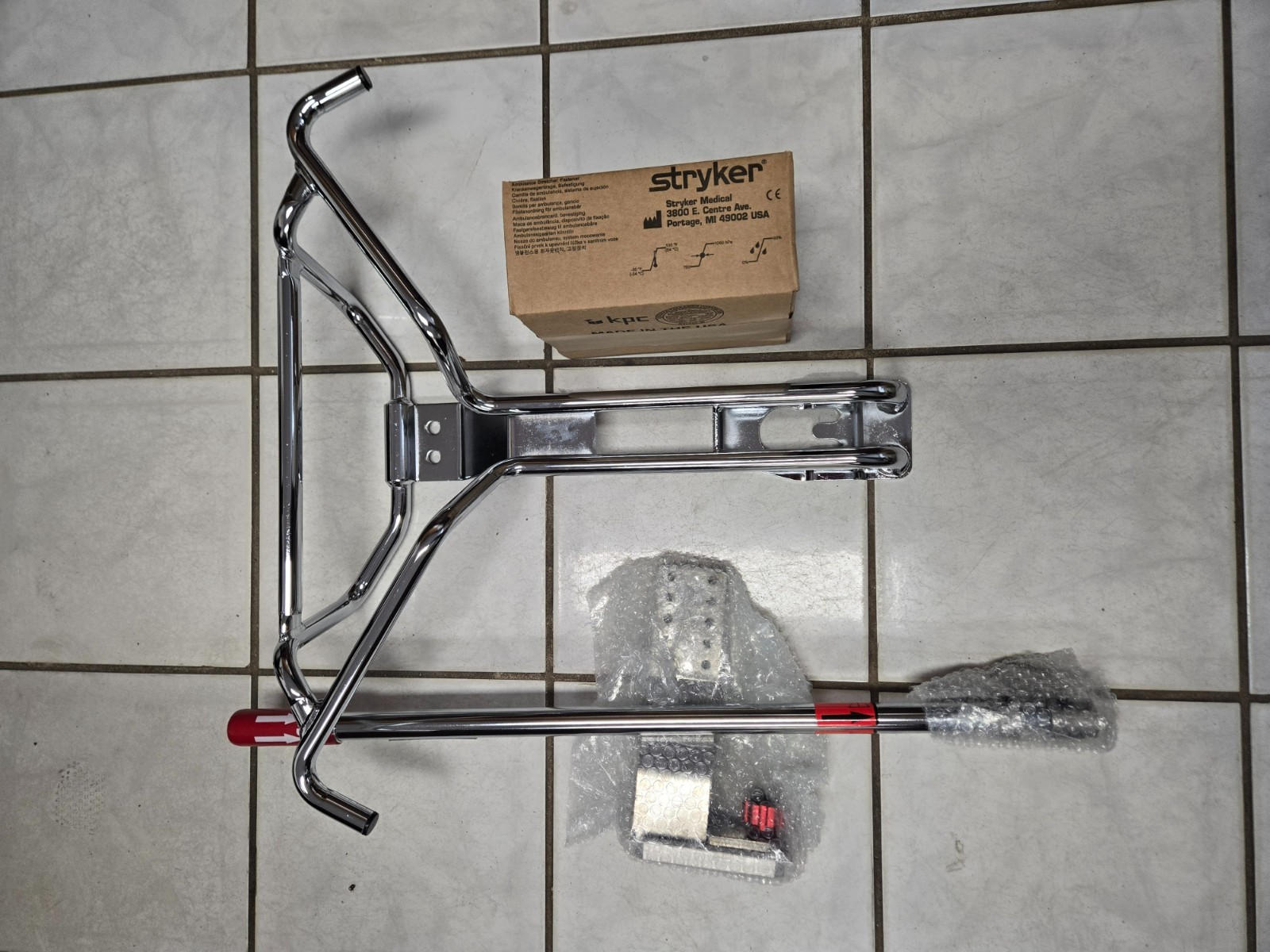 STRYKER 6377 Floor mount Cot fastner. Antlers and Rail assembly complete. NEW