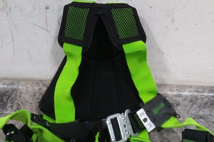 Honeywell Miller RDF-QC/S/MGN Size Small/Medium 400 Lb Weight Cap Body Harness