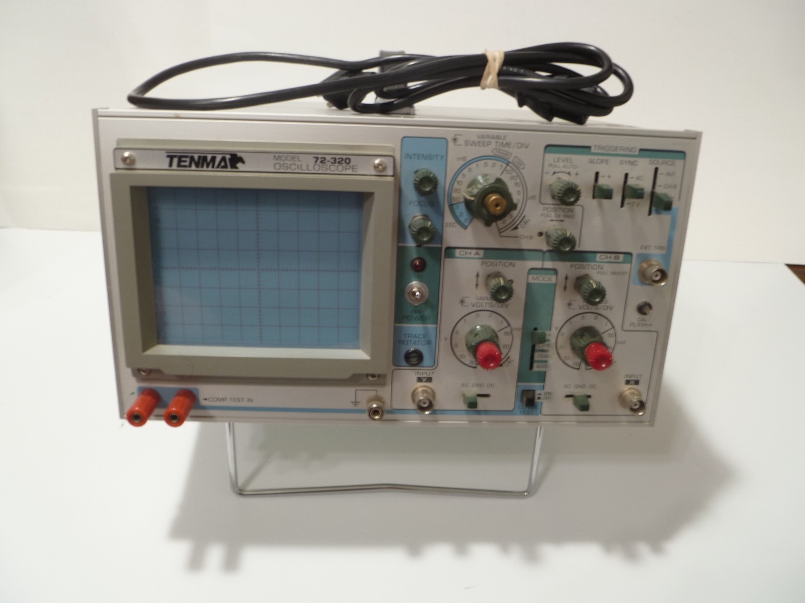 TENMA Model 72-320 Analog Oscilloscope Dual Channel READ!!!