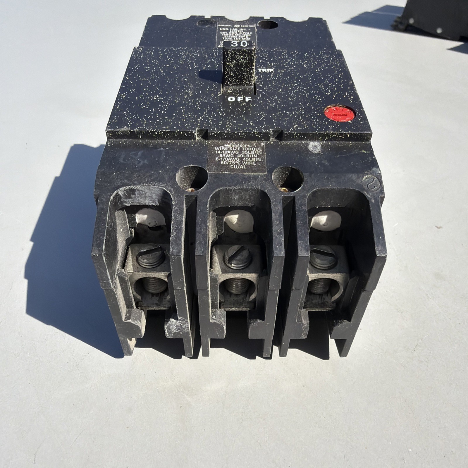 GE TEY330 CIRCUIT BREAKER, 480/277-VOLT, 3-POLE, 30-AMP, BRK / TEY FRAME