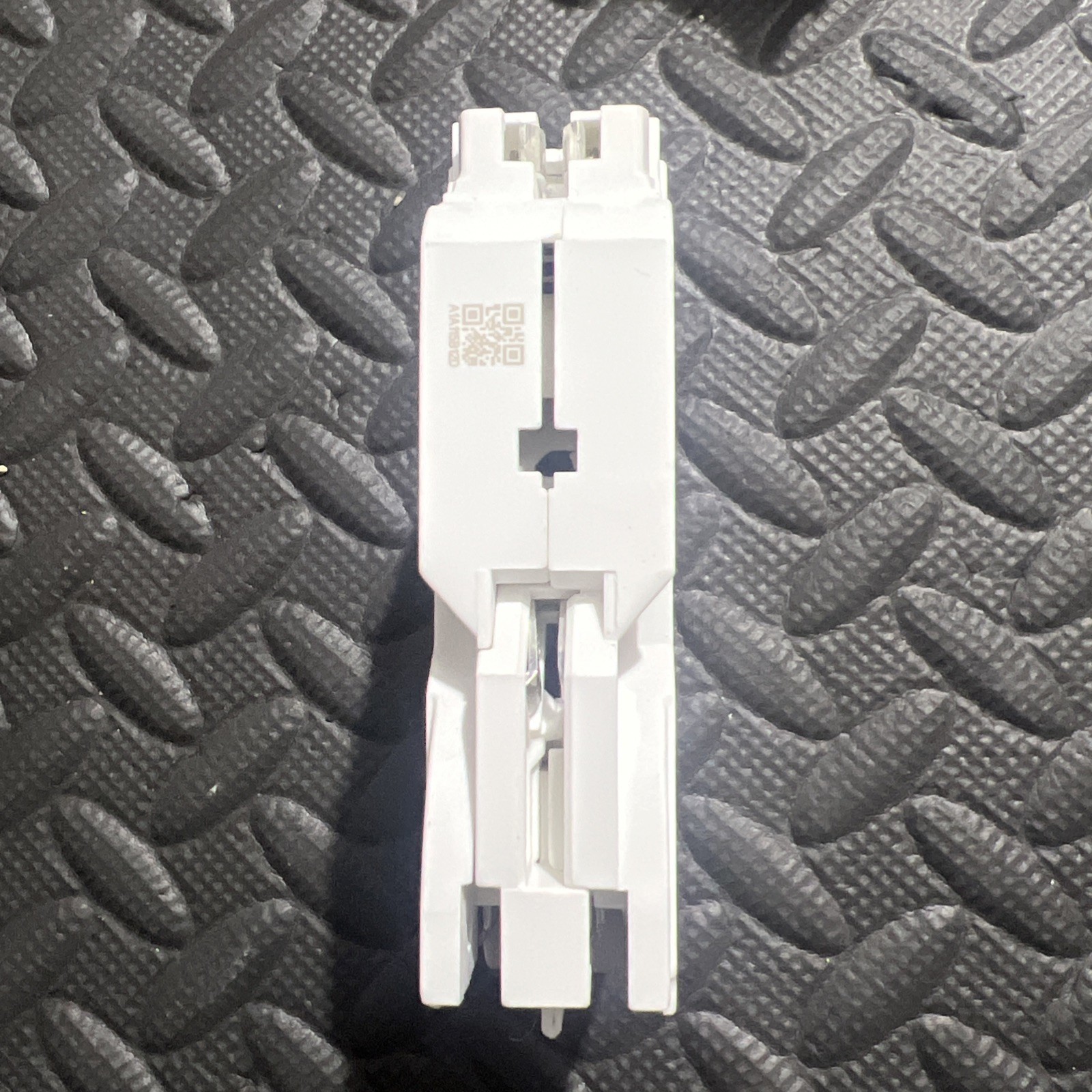 15A 1-Pole Plug-On GFCI Thermal Magnetic Branch Circuit Breaker LB115-GFT