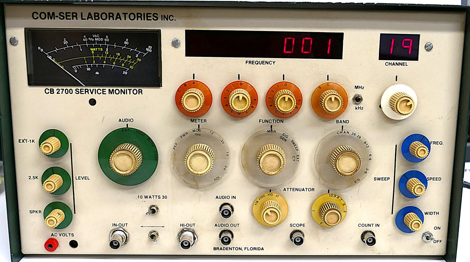 COM SER LABS CB 2700 CB RADIO SERVICE MONITOR