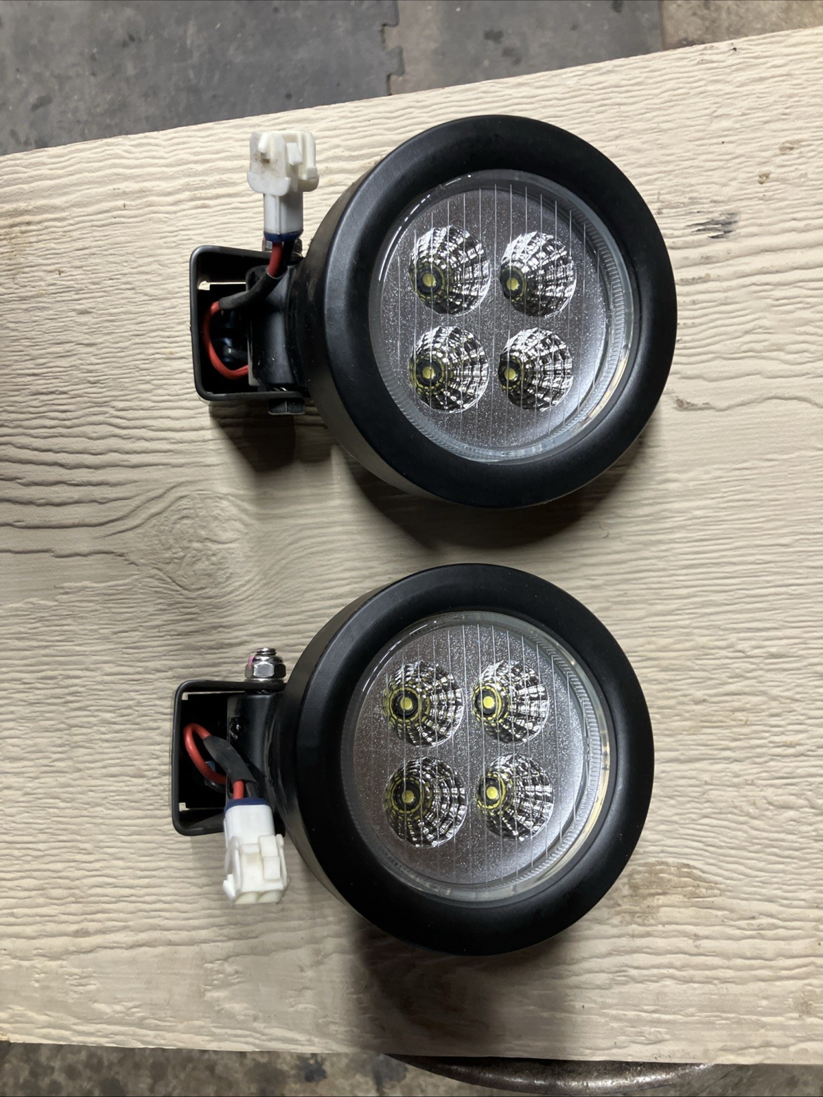 2- SCI LED Work Light C2-107P 9-50V DC 8.5W Sealed With Switch Used