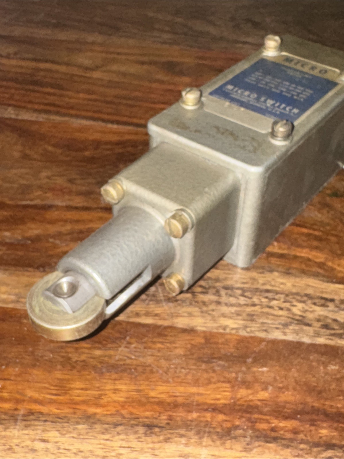 HONEYWELL MICROSWITCH 5ML1 PRECISION LIMIT SWITCH, Used, LO1
