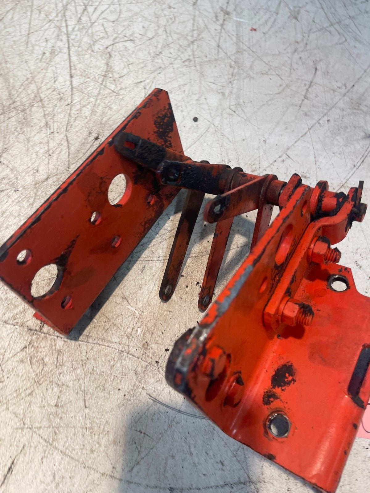 1970 Allis Chalmers AC 190 XT Diesel Tractor Hydraulic Valve Linkage & Brackets