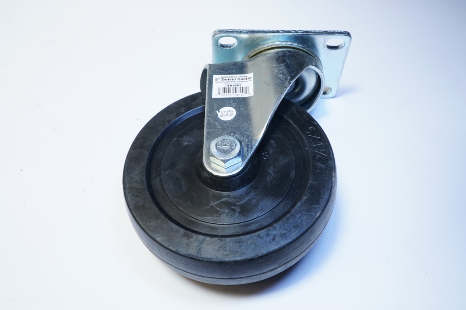 New Lot of 8 Harbor Freight 5 in. Polyurethane Swivel Caster 69852, 330 lb. load