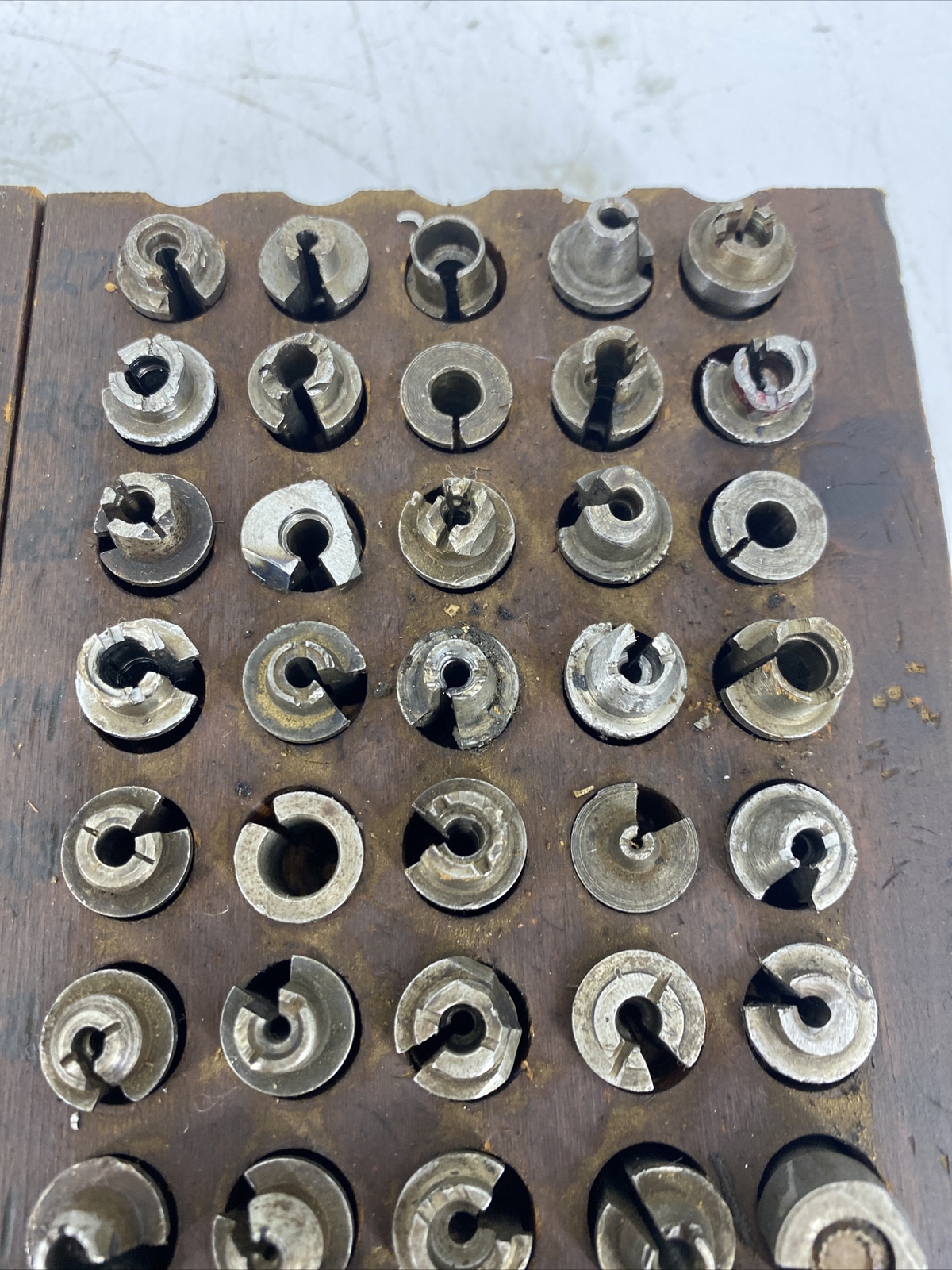 HUGE LOT OVER 90 Assorted Variety Collet Collets Machinist Tools w/ Wood Holder