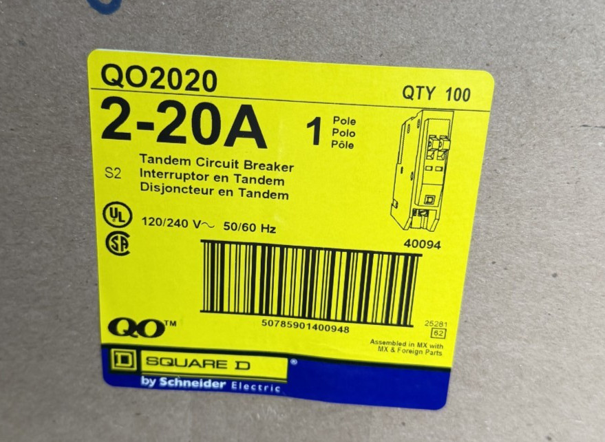 100 PCS Square D QO2020C 2-20 Amp Single-Pole Tandem Circuit Breaker