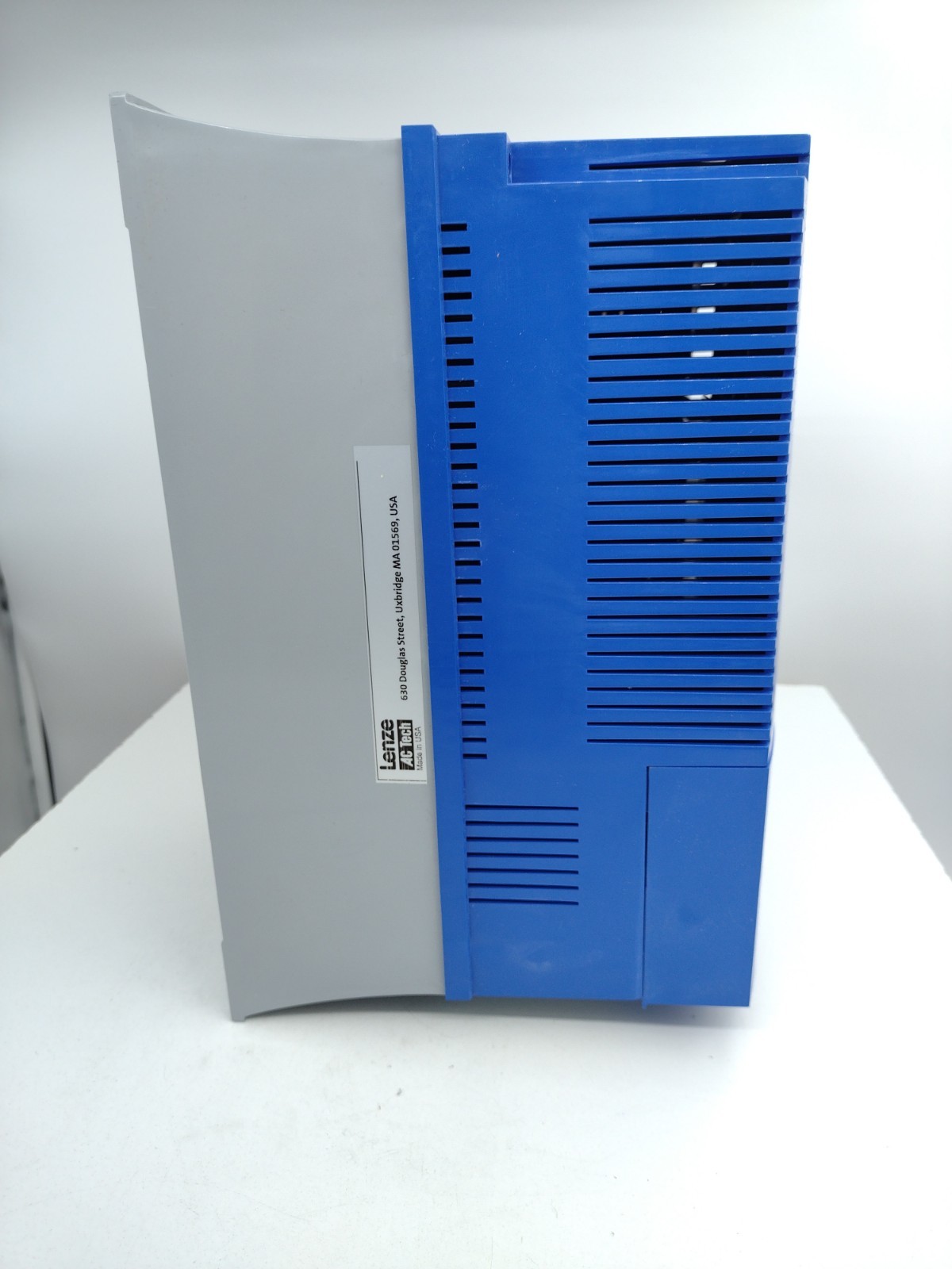 *** Lenze AC Tech ESV113N04TXB XX1J42 Frequency Inverter Drive 3 PHase 15 HP