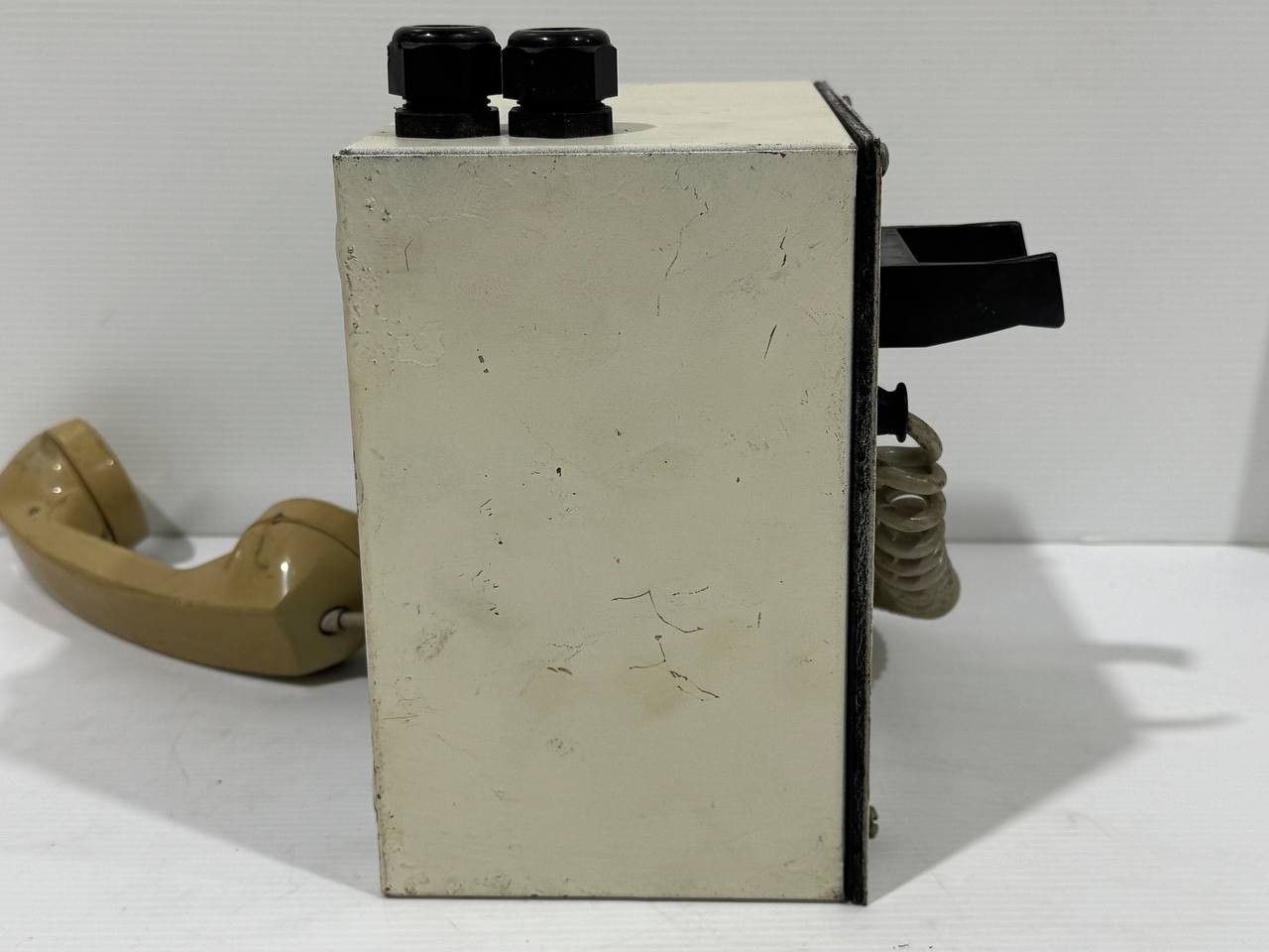 GAI TRONICS HUBBELL 701-302 HANDSET SPEAKER AMPLIFIER PAGE PARTY TELEPHONE