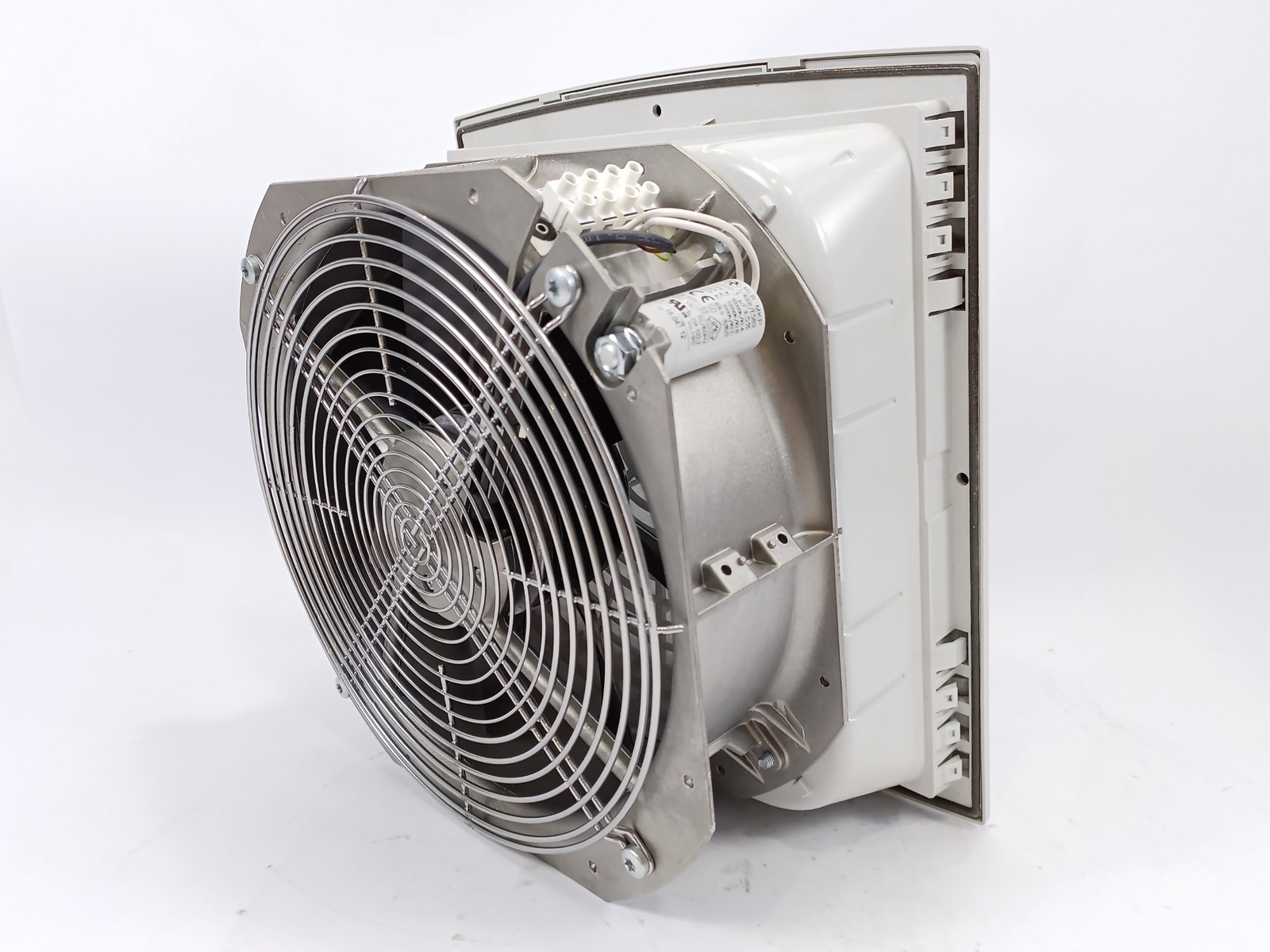 Schneider Electric NSYCVF850M230PF ClimaSys Fan 850M3/H 230V IP54