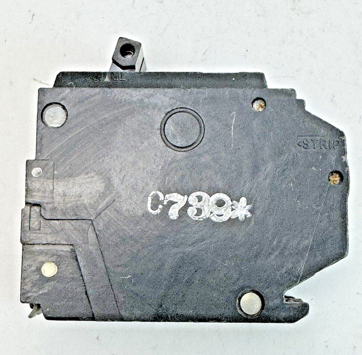 GE *LOT OF 3* – THQP250 – COMMON TRIP CIRCUIT BREAKERS – 2 POLE, 50 A, 240 VAC