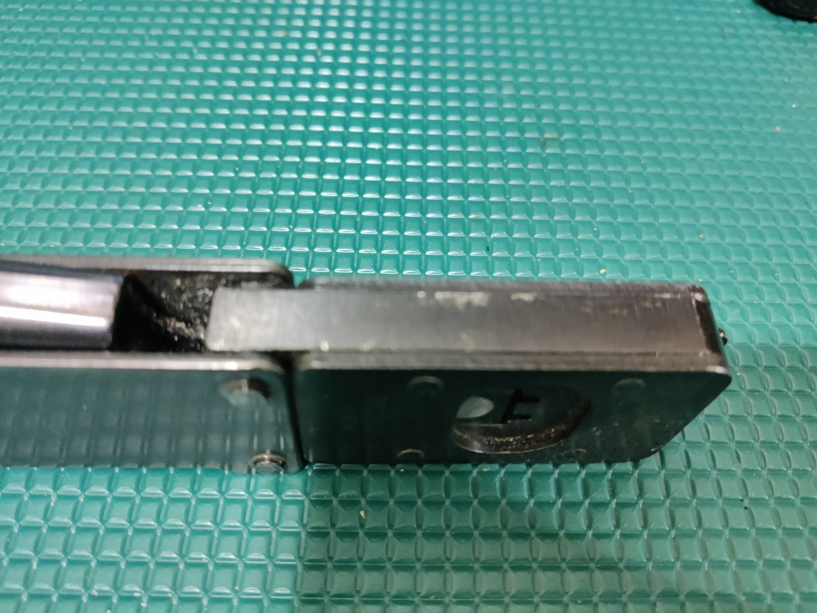 AMP 90302-1 Certi-Crimp Hand Tool. Type F D-sub . Vintage 1992 (Used)