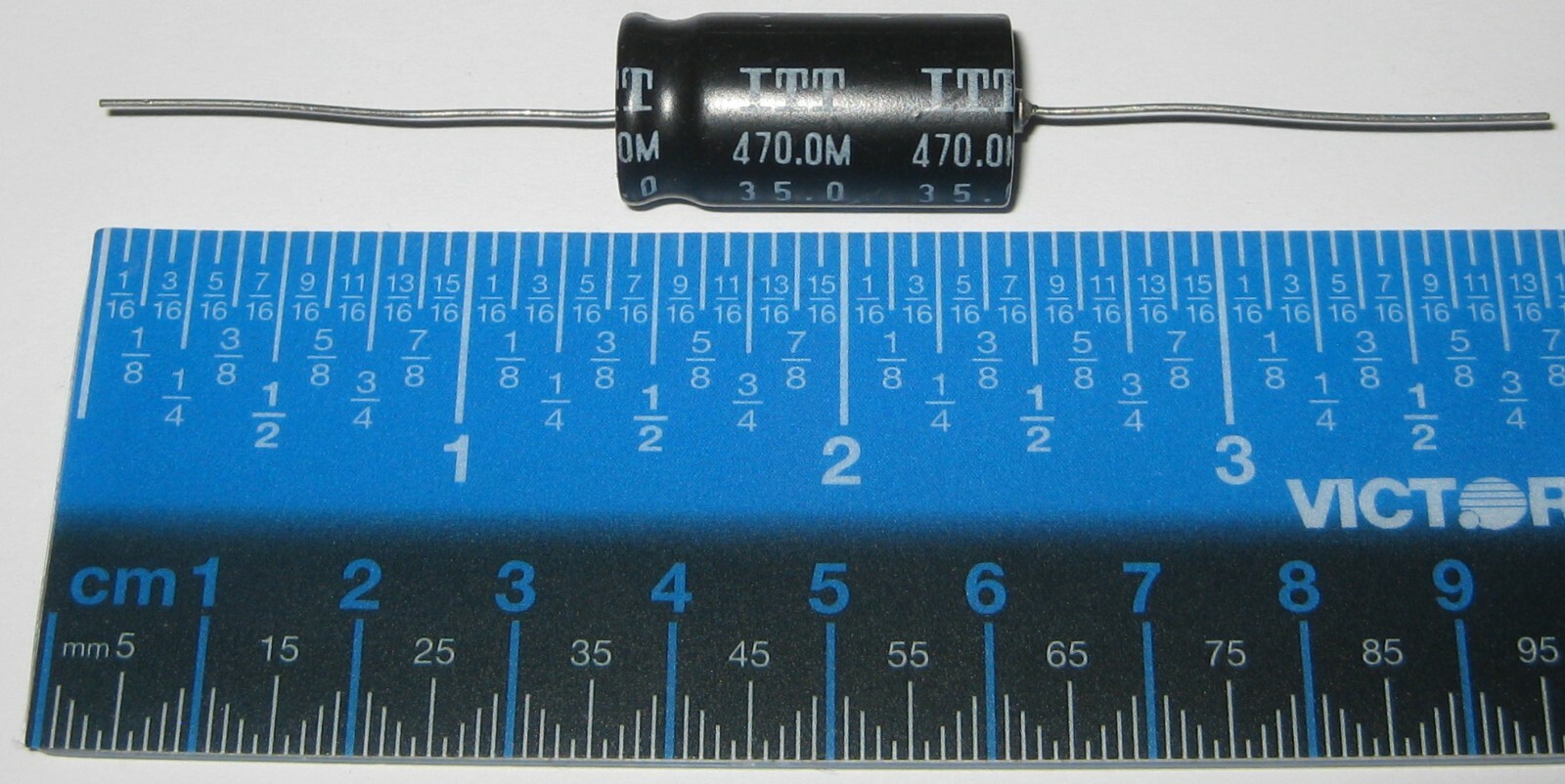 5 X ITT 470 uF Axial Electrolytic Capacitor – 35 V DC – 13 mm Diameter – 105 C
