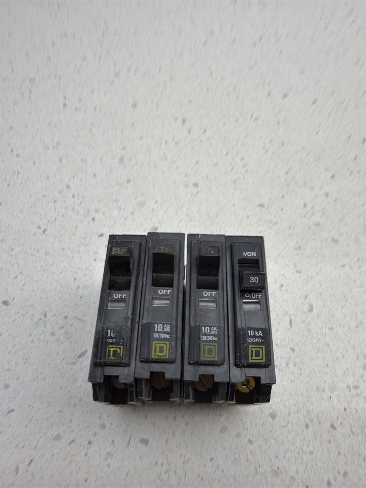 Square D QO130 Miniature Circuit Breaker – 30 A, 1 Pole, 120/240 VAC (Lot Of 4)
