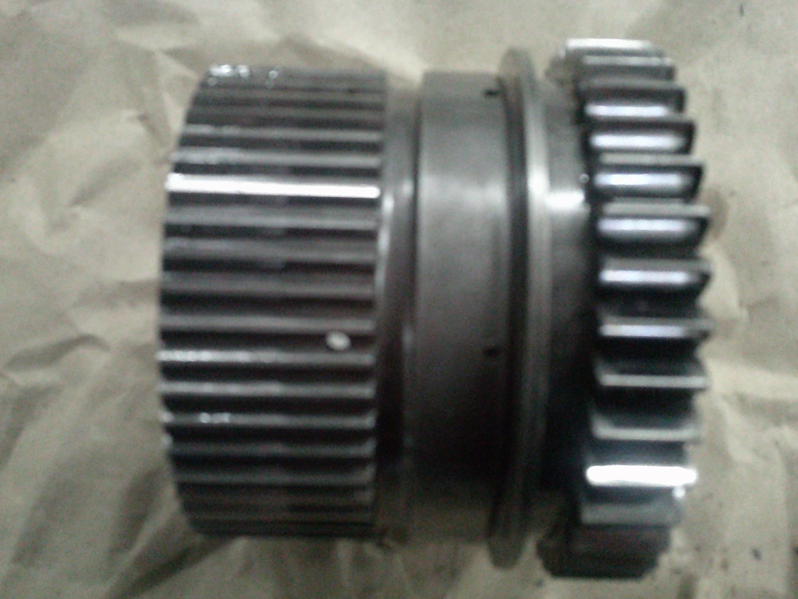 r101171, RE220991, RE228607 John Deere second planetary sun gear
