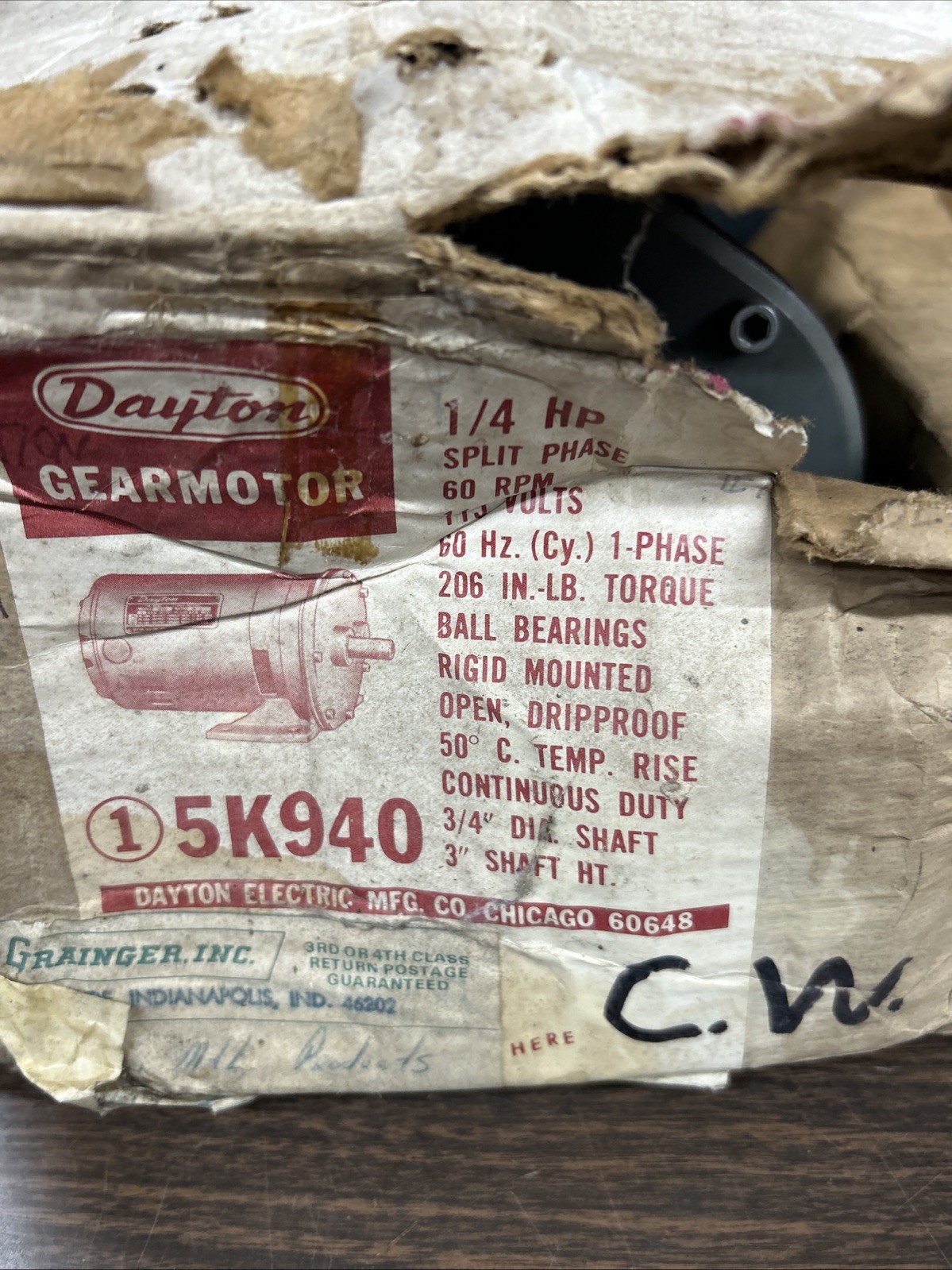 Dayton Gearmotor Model 5K940, 60RPM, 1/4Hp Ratio 29:1, 60Hz