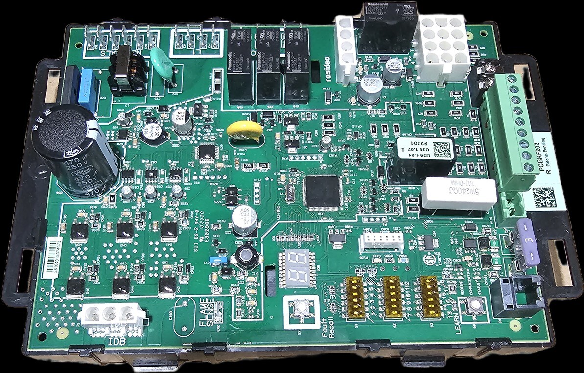 PCBKF202 Goodman Amana Daikin Modulating Furnace Board PCBKF202 S9241F2001