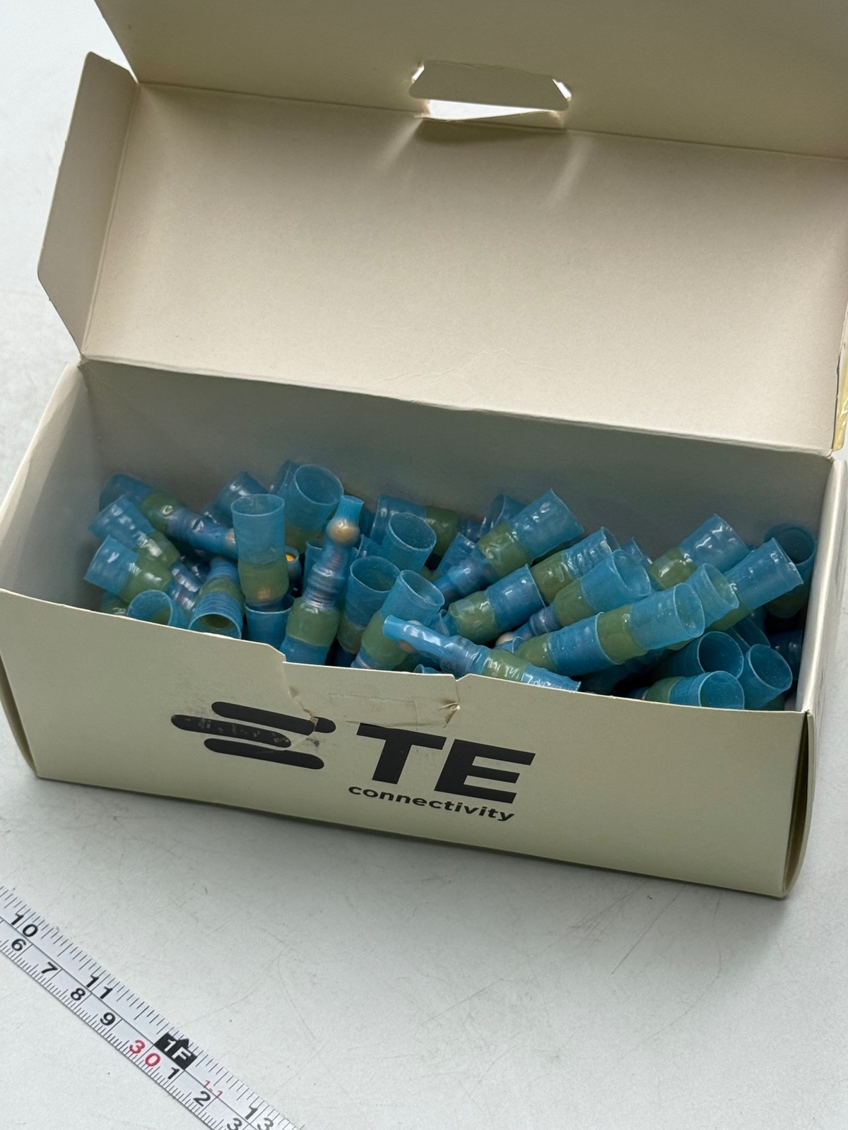 TE Connectivity Butt Splice Connectors Blue SGRS-4 528657-000- 100PK