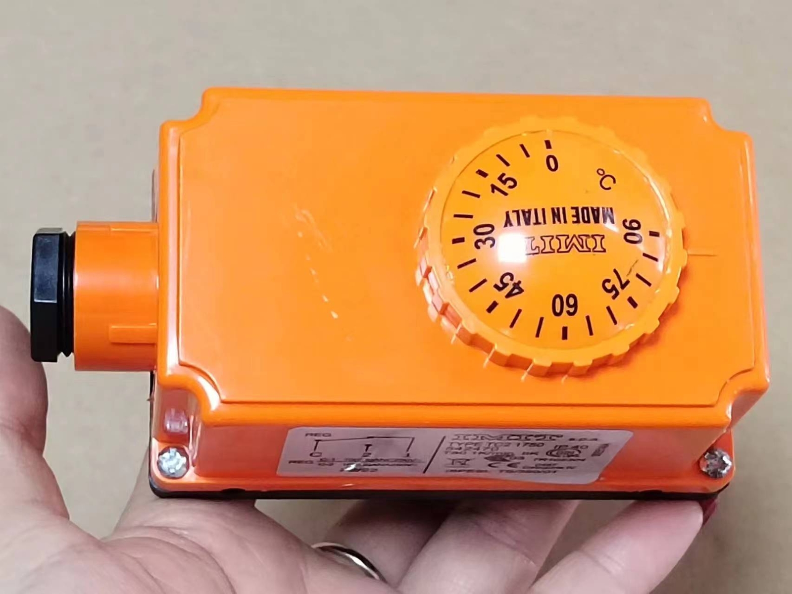 1pc IMIT adjustable temperature controller TC2 1750 542470 0-90 degrees