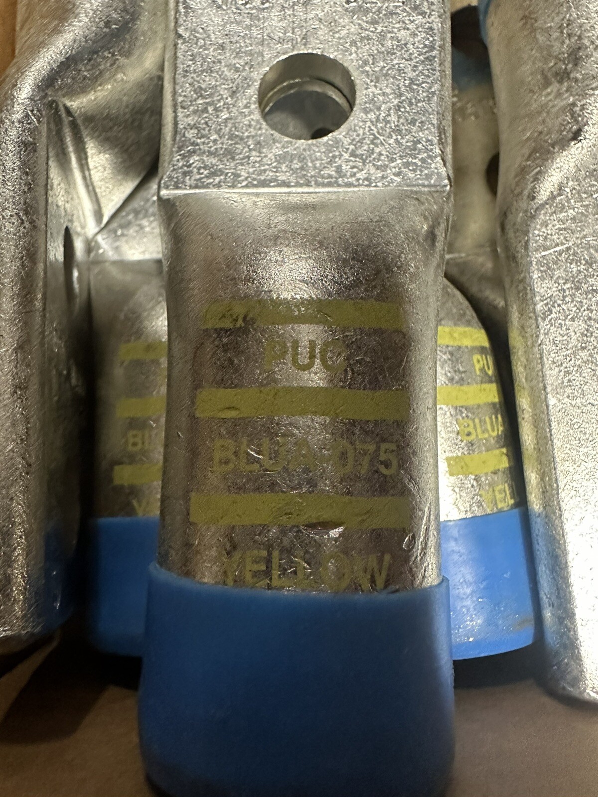 ⚡️Pennunion BLUA-075D Aluminum Compression Lug Two Hole 750 kcmil 075