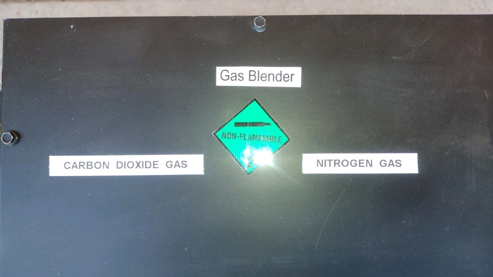 Beer Blast N200 Nitrogen Generator, N2 Tank, Draft Beer Co2/N2 Gas Blender