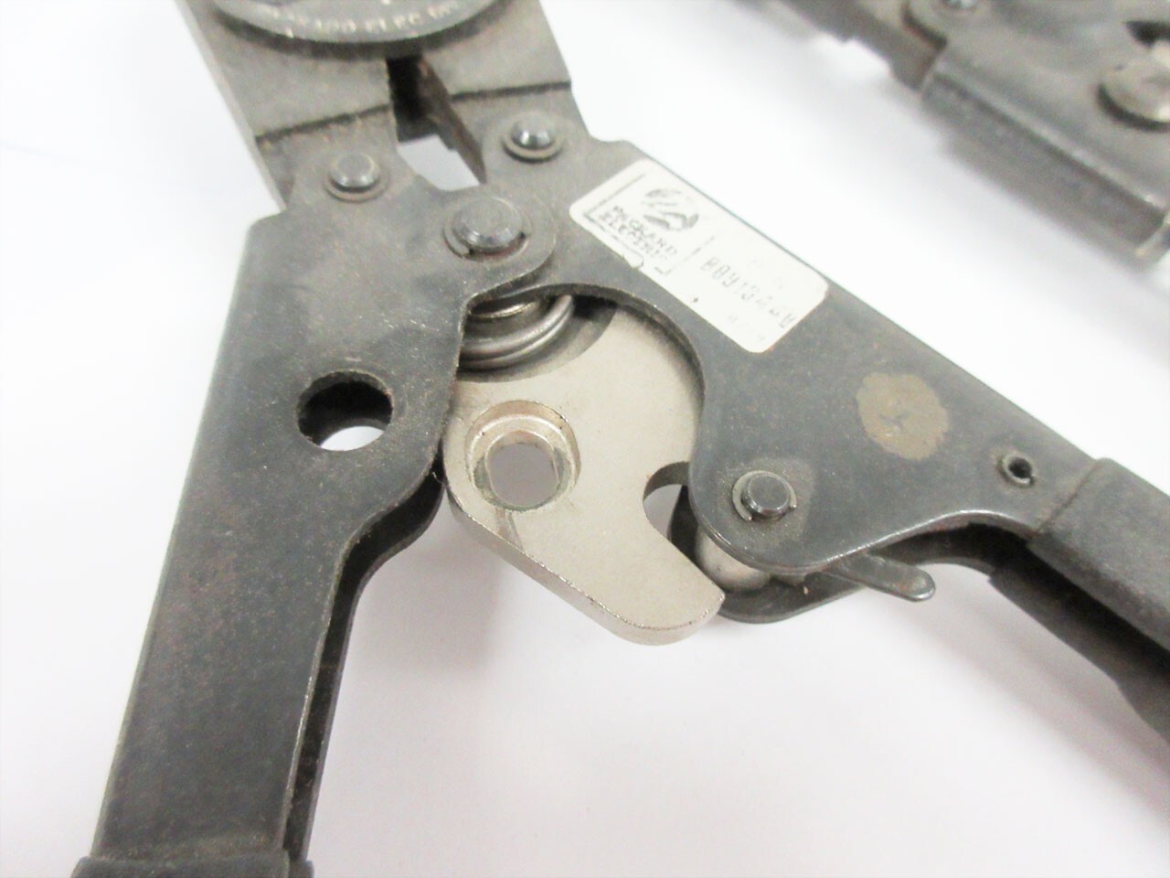 3 x PACKARD ELECTRIC 8913440 OPEN BARREL HAND CRIMP TOOL – PARTS