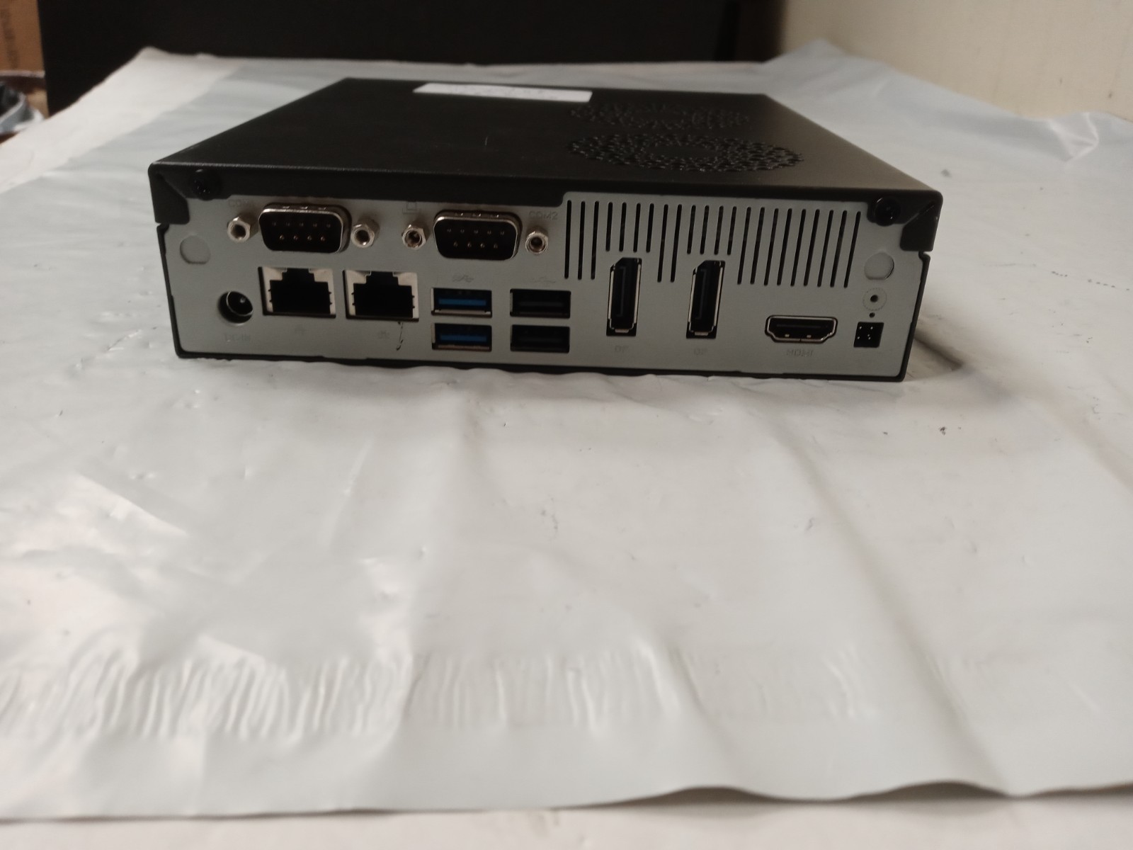 SURPLUS Raritan DKX3-UST Celeron 2.7ghz 4GB 128GB SSD Dominion User Station
