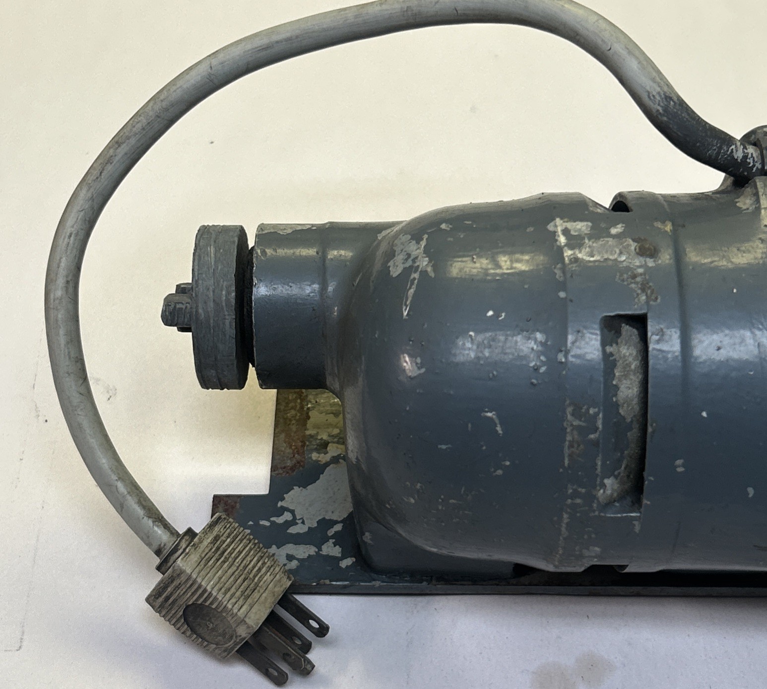GENERAL ELECTRIC,243C492G3,GEAR MOTOR 230V AC OR DC