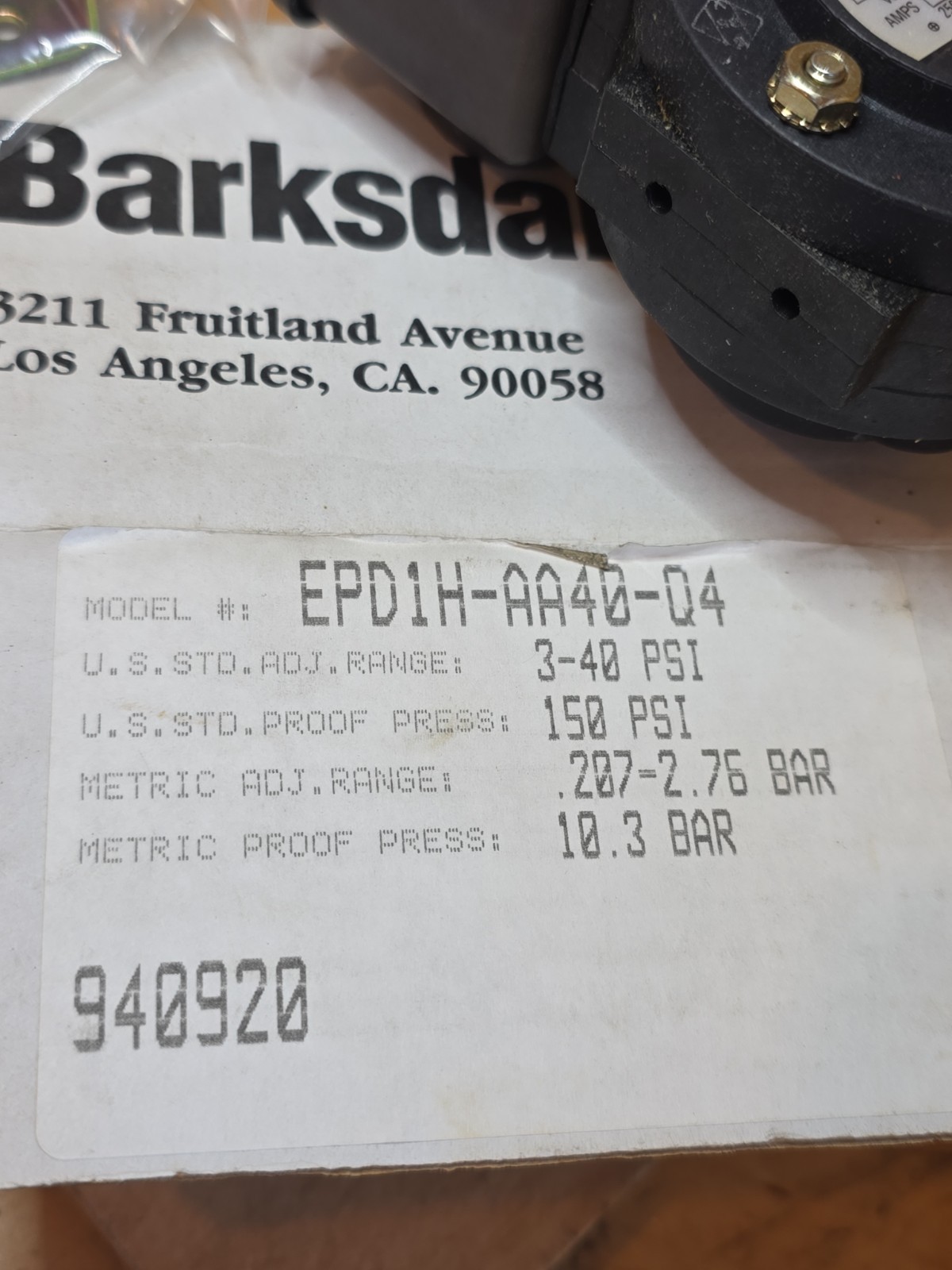NEW BARKSDALE EPD1H-AA40-Q4 DIFFERENTIAL PRESSURE SWITCH 3-150 PSI 250VAC 28VDC