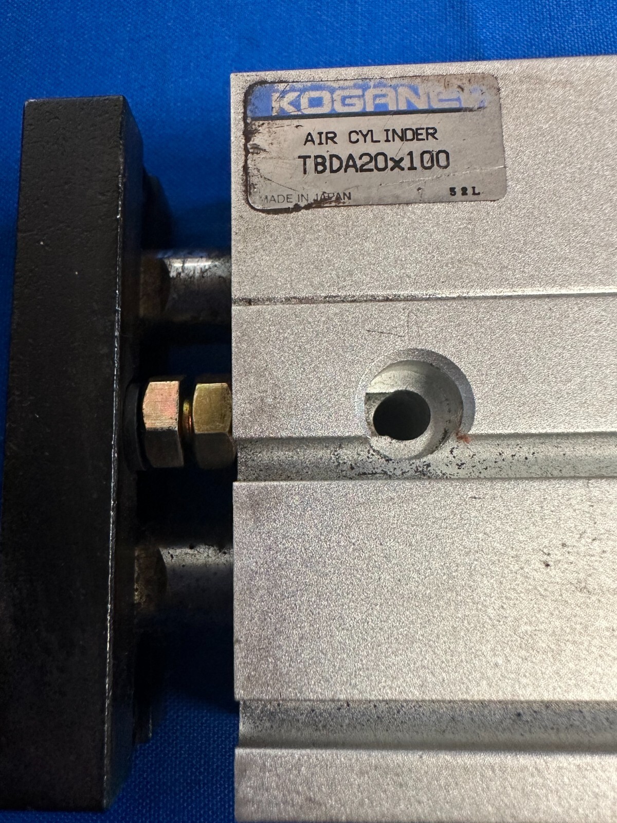KOGANEI AIR CYLINDER TBDA20X100 TWIN ROD 20MM BORE 100MM STROKE
