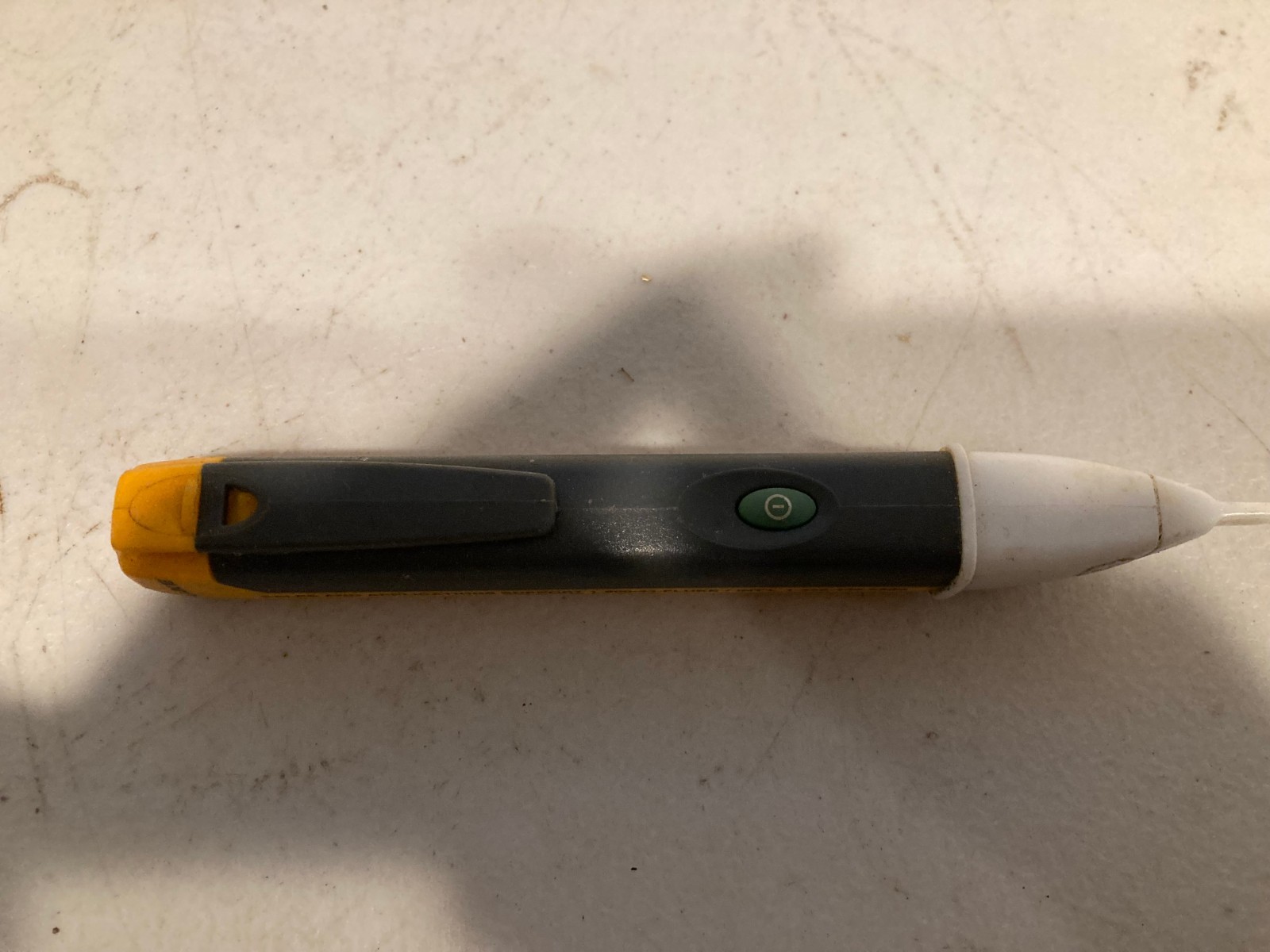 Fluke 1 AC-C2 II VoltAlert Non-contact 90~1000V AC Voltage Detector Tester