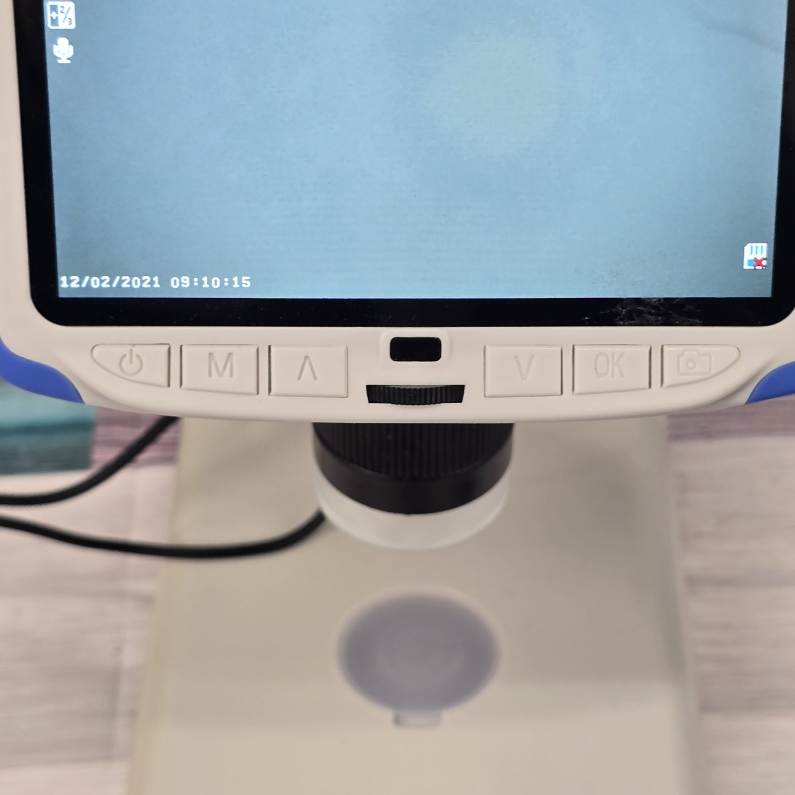 Andonstar AD205 USB LCD Coin Digital Microscope Solderin 200X Magnification Zoom