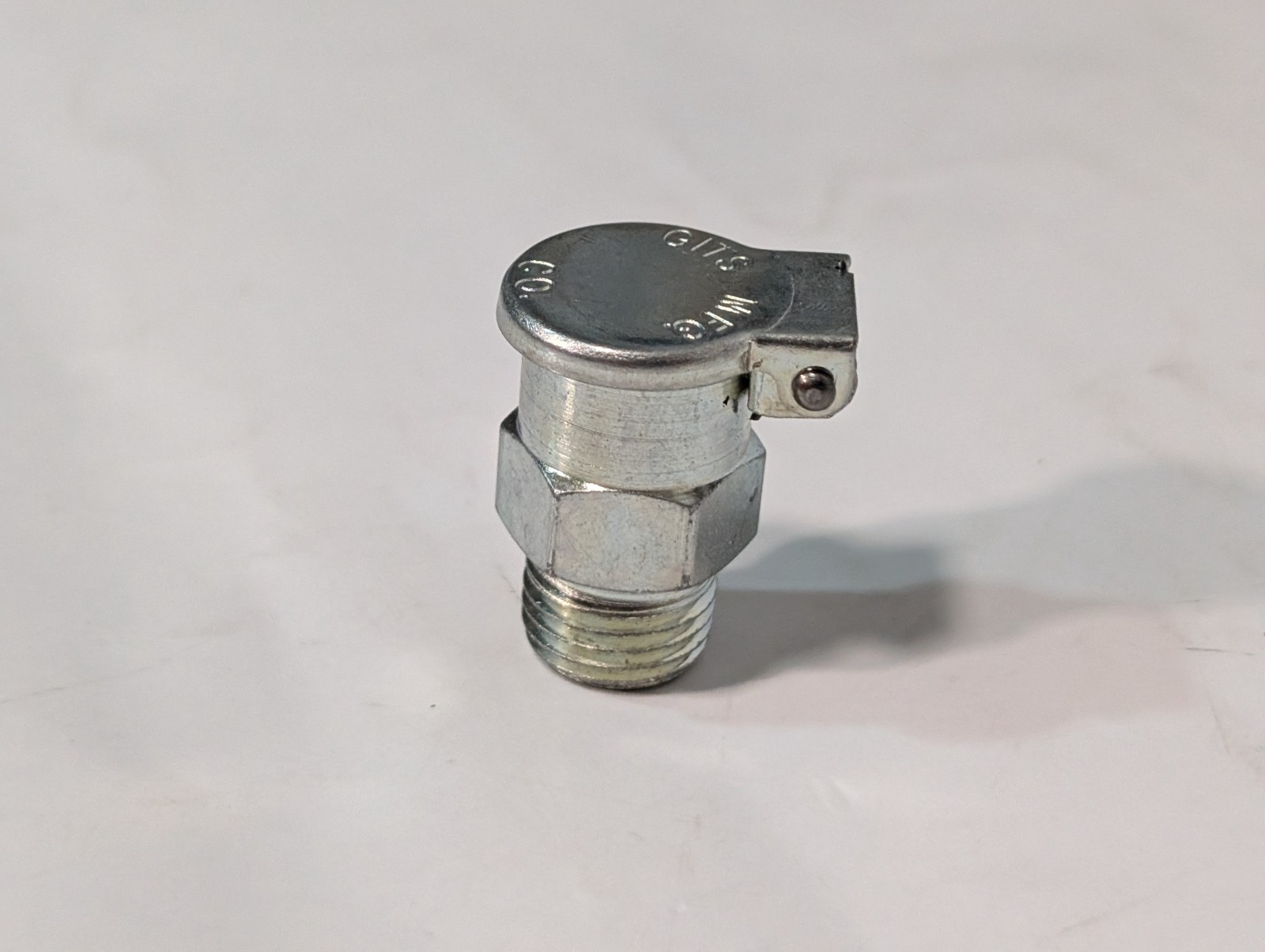 Lot of 22 Gits Bros Manufacturing Flip Top Press Fit Oiler Oil Cup, 1-1/4″ Tall