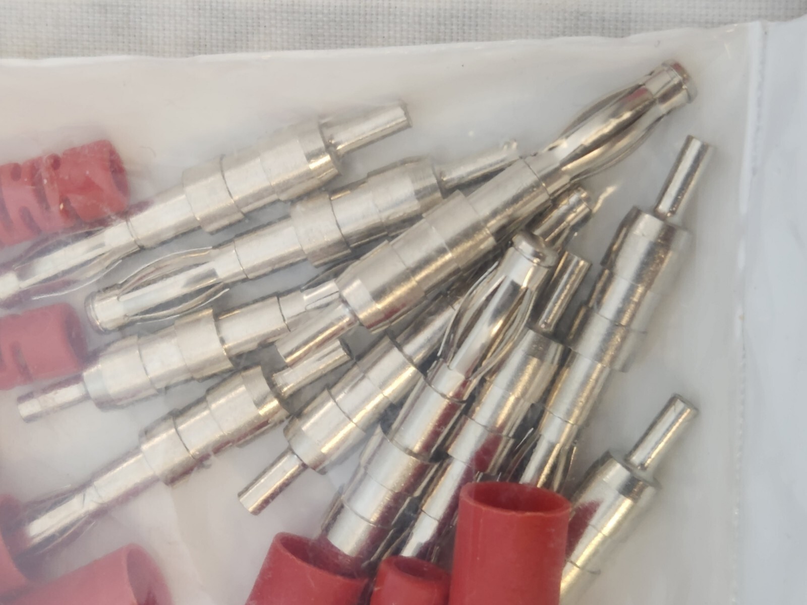 QTY 10 POMONA 6383-2 4mm Male Banana ‘RED’ Shrouded DIY Kit Rated 15A 300V CAT 2