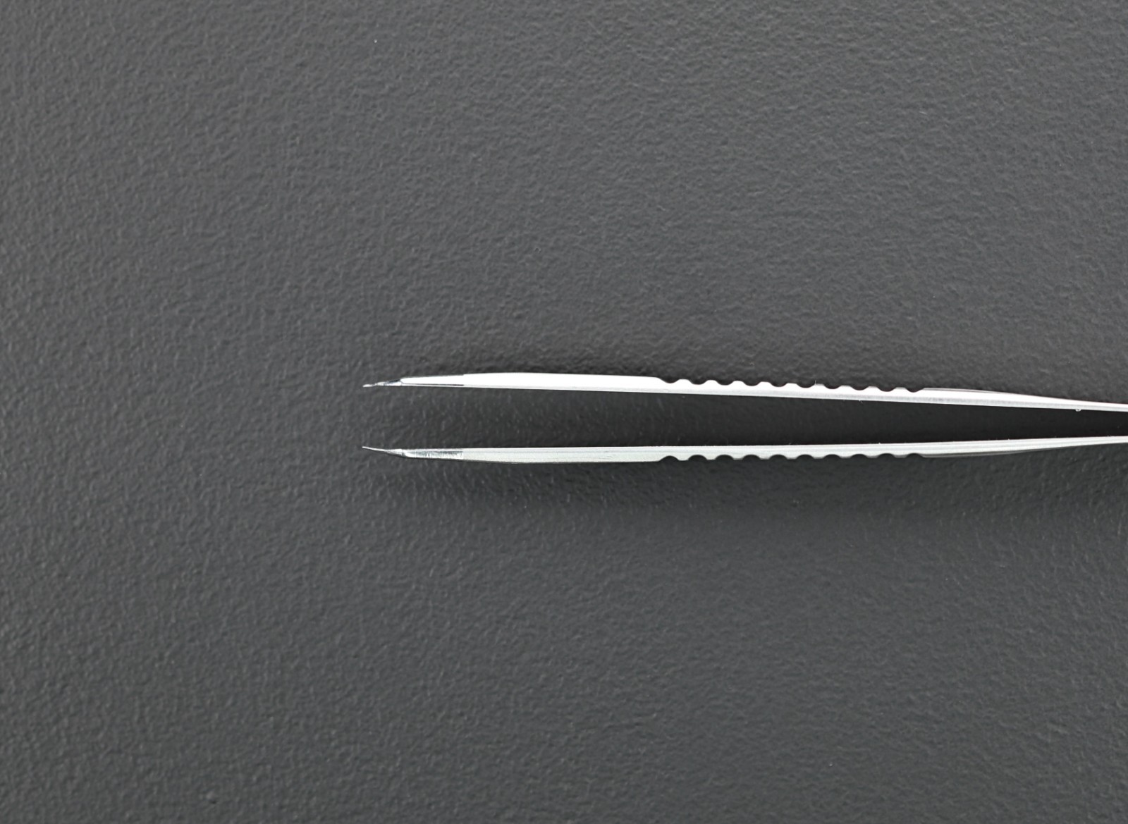 ASSI JFL-3D Microsurgical Forceps, 0.2mm Tips, Straight, 5 1/8″