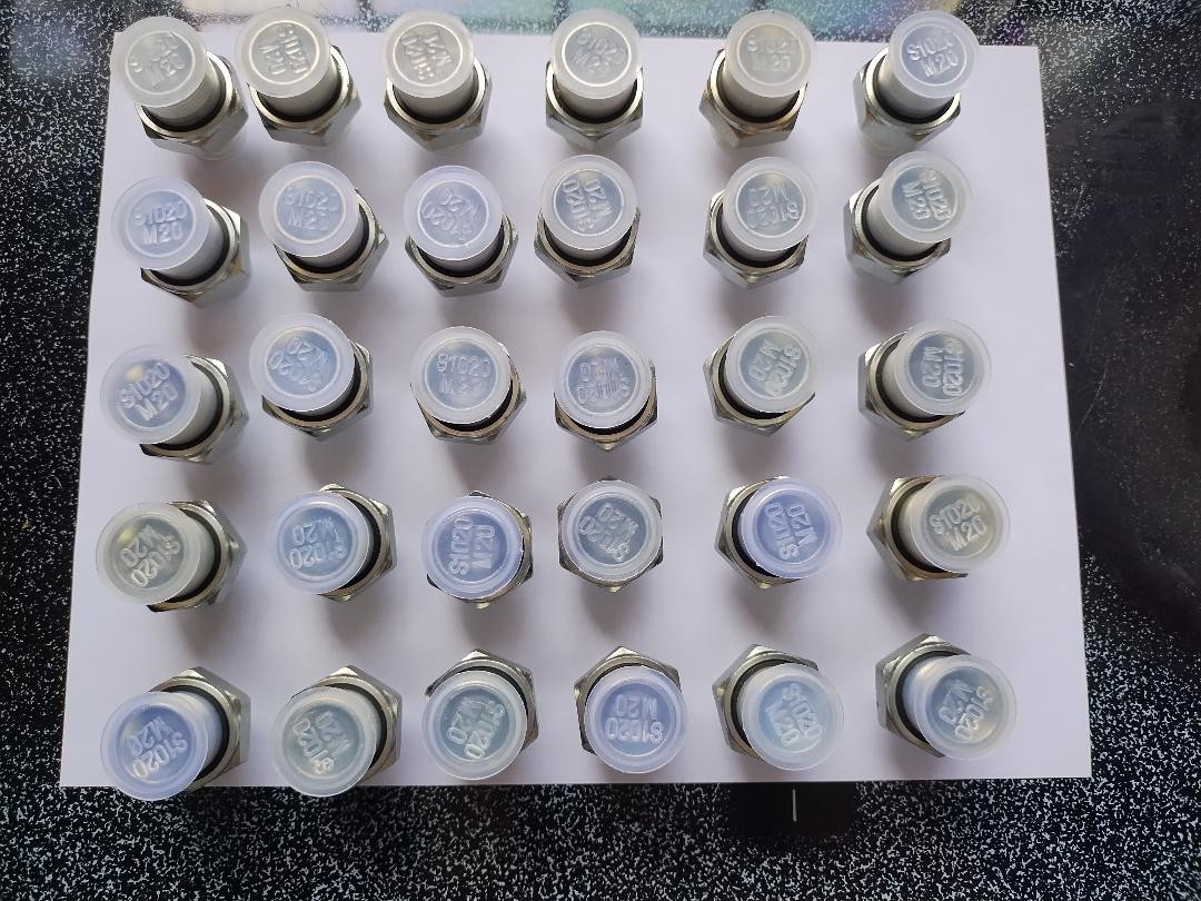 30X Hydraulic Adapter Fittings S1020 M20 /S1014 M14 (M20 x M14 x 1.5) LOT OF 30
